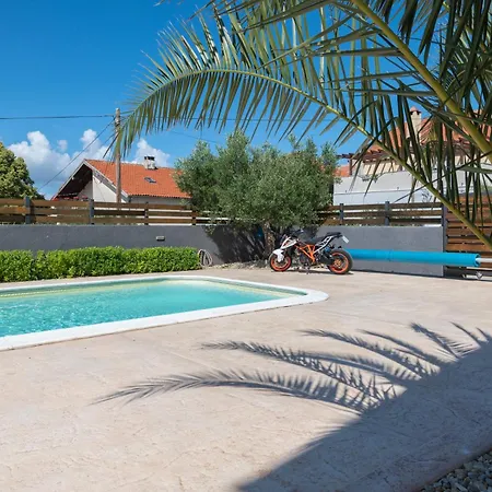 דירה Apartment B&B זאדאר